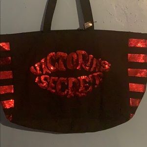 Victoria secret duffel bag brand new red & black